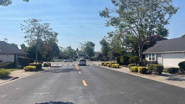 Building Photo - 228 Puddingstone Rd