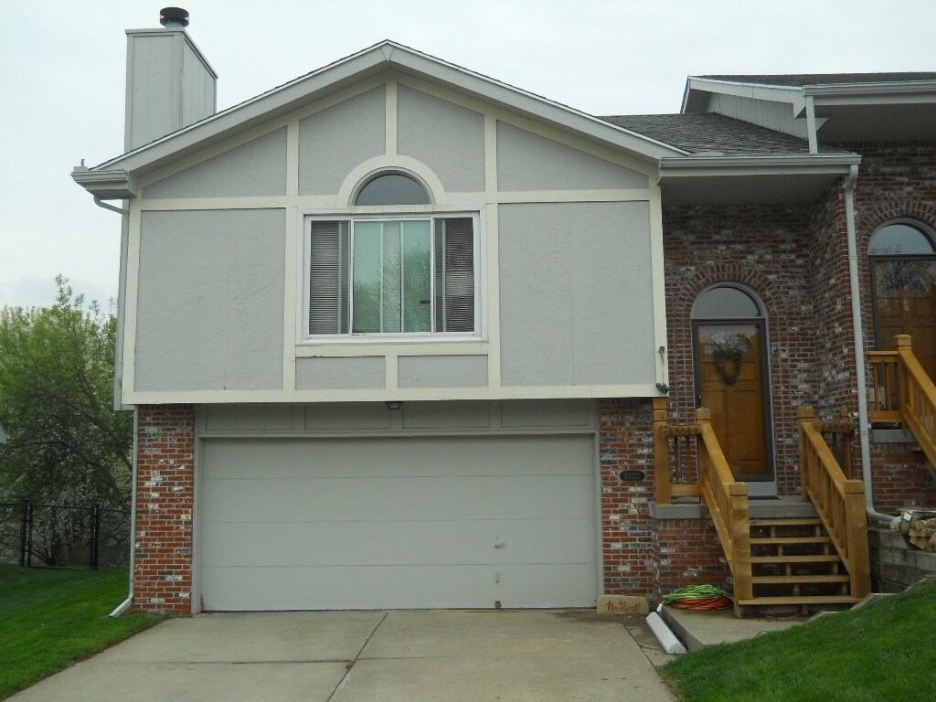Primary Photo - 20213 Hopper St