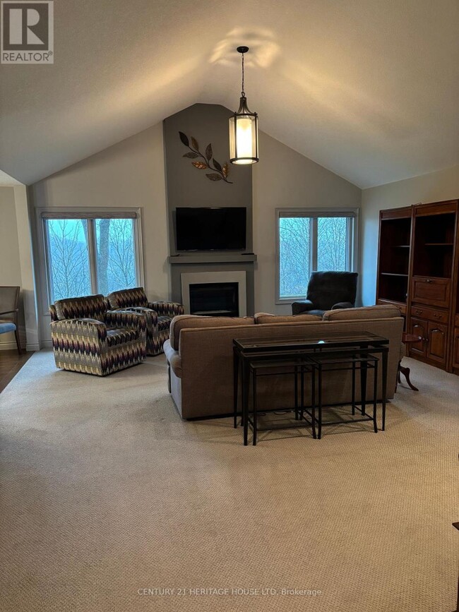 Building Photo - 42267 Southdale Line