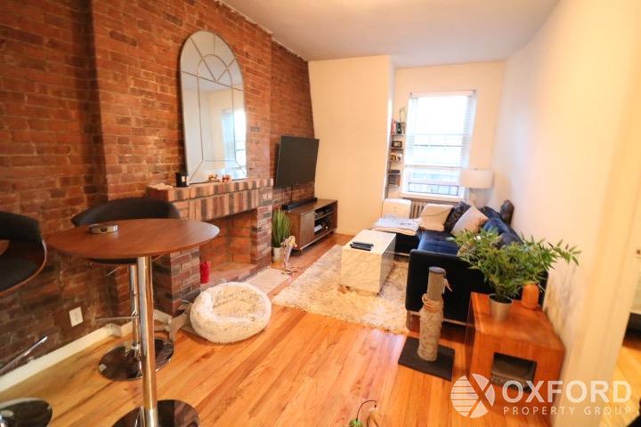 Primary Photo - 61 West 85th Street