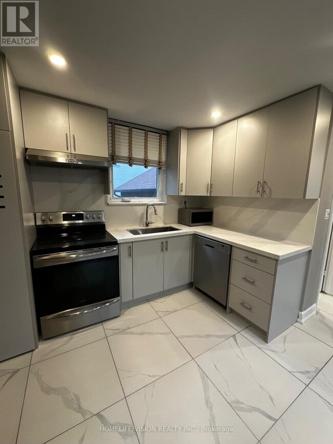 Building Photo - 238 Glebemount Ave