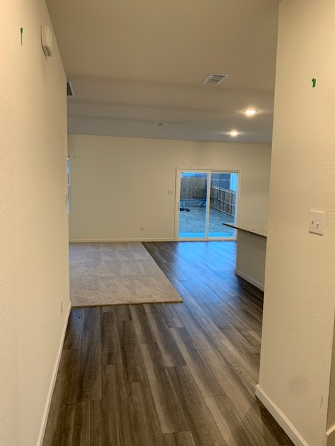 Building Photo - 717 Bois D'Arc Ln