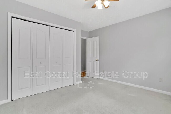Foto del edificio - 184 Larkspur Ln