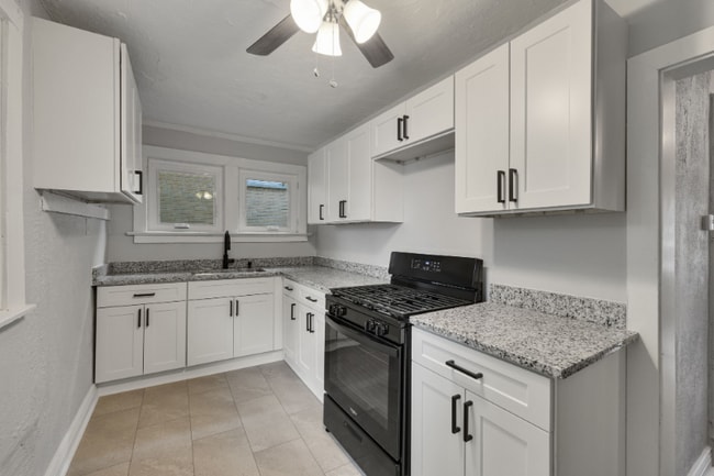 Foto del edificio - 7228 Page Ave