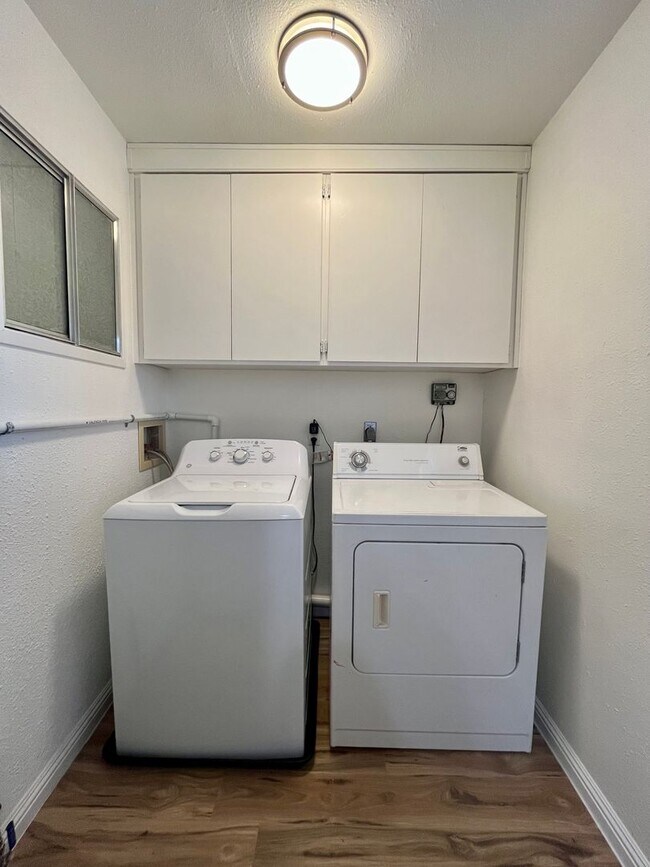 Foto del edificio - Beautifully Remodeled 3 bedroom 1 bath hom...