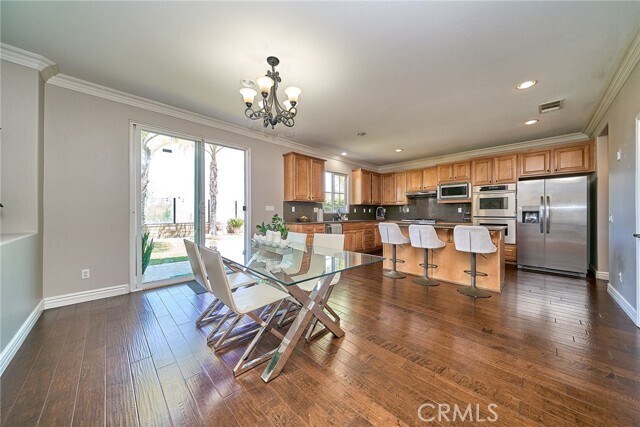 Foto del edificio - 8808 Gentle Wind Dr