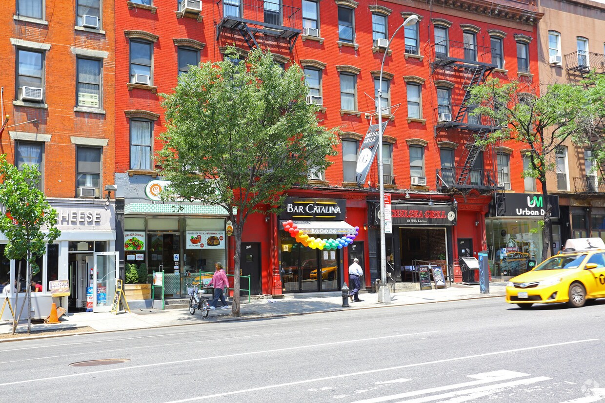 Building Photo - 673 9TH AVE