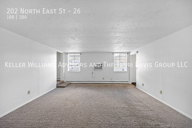 Building Photo - 202 N East St