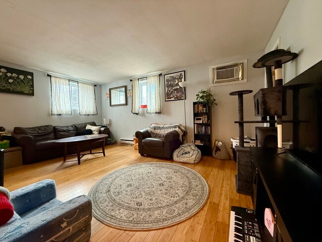 Building Photo - 63 3rd Ave