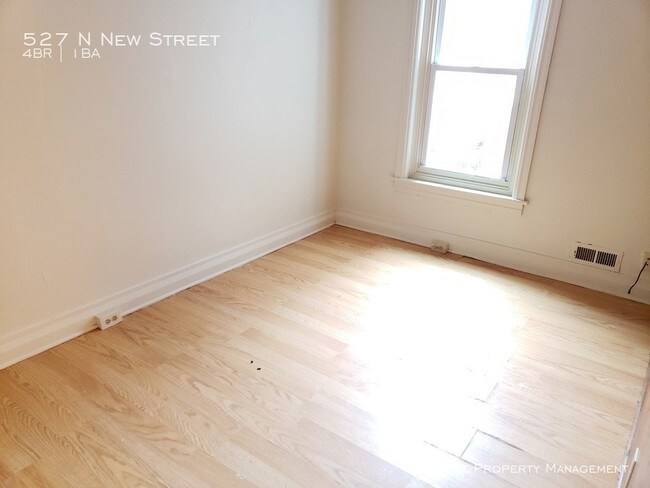 Building Photo - 4 Bedroom in Allentown