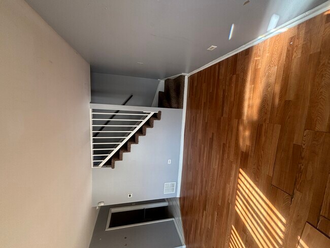 Foto del edificio - 8028 S Kingston Ave