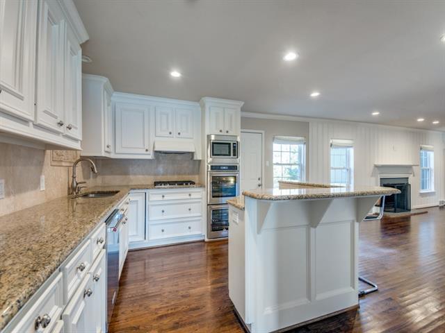Building Photo - 5809 Northmoor Dr