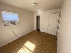 Building Photo - 4211 Rockingham St