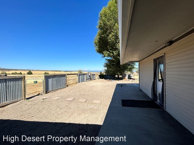Building Photo - 2 br, 1 bath House - 176 NW Deschutes Dr
