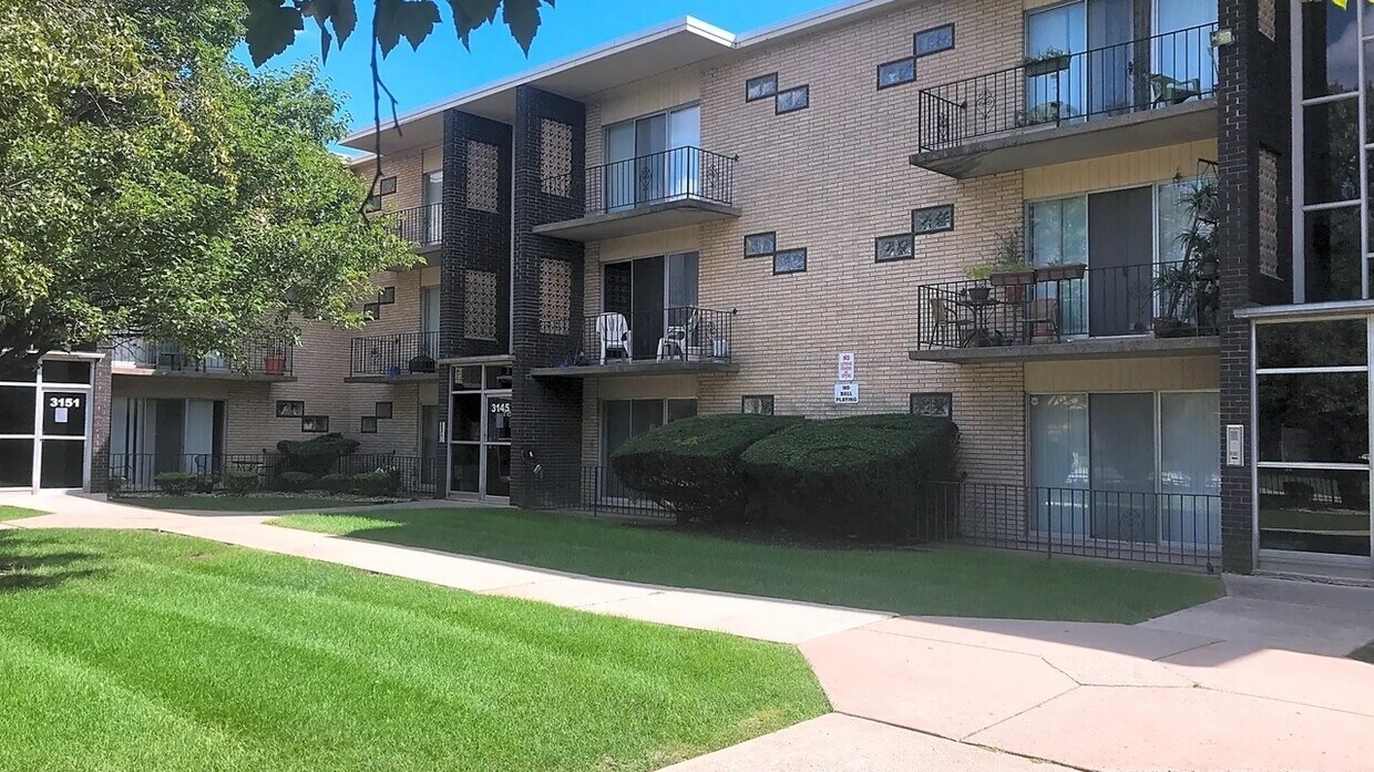 3145 Bernice Rd Unit 2, Lansing, IL 60438 Condo for Rent in Lansing