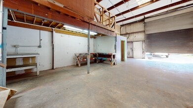 Building Photo - 6200 Stainless Way