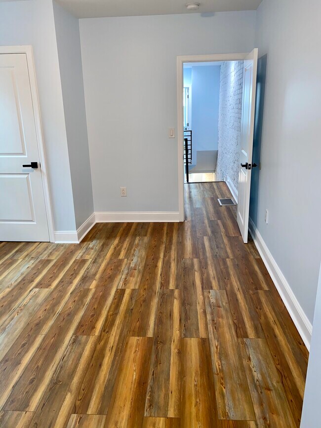 Foto del edificio - 629 S Yewdall St