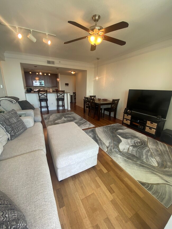 Foto del edificio - 345 Bayshore Blvd