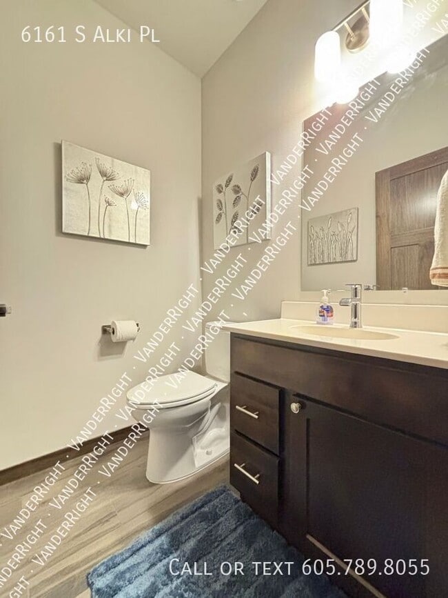 Foto del edificio - 6161 S Alki Pl