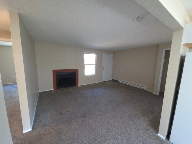 Foto del edificio - 2412 S I St