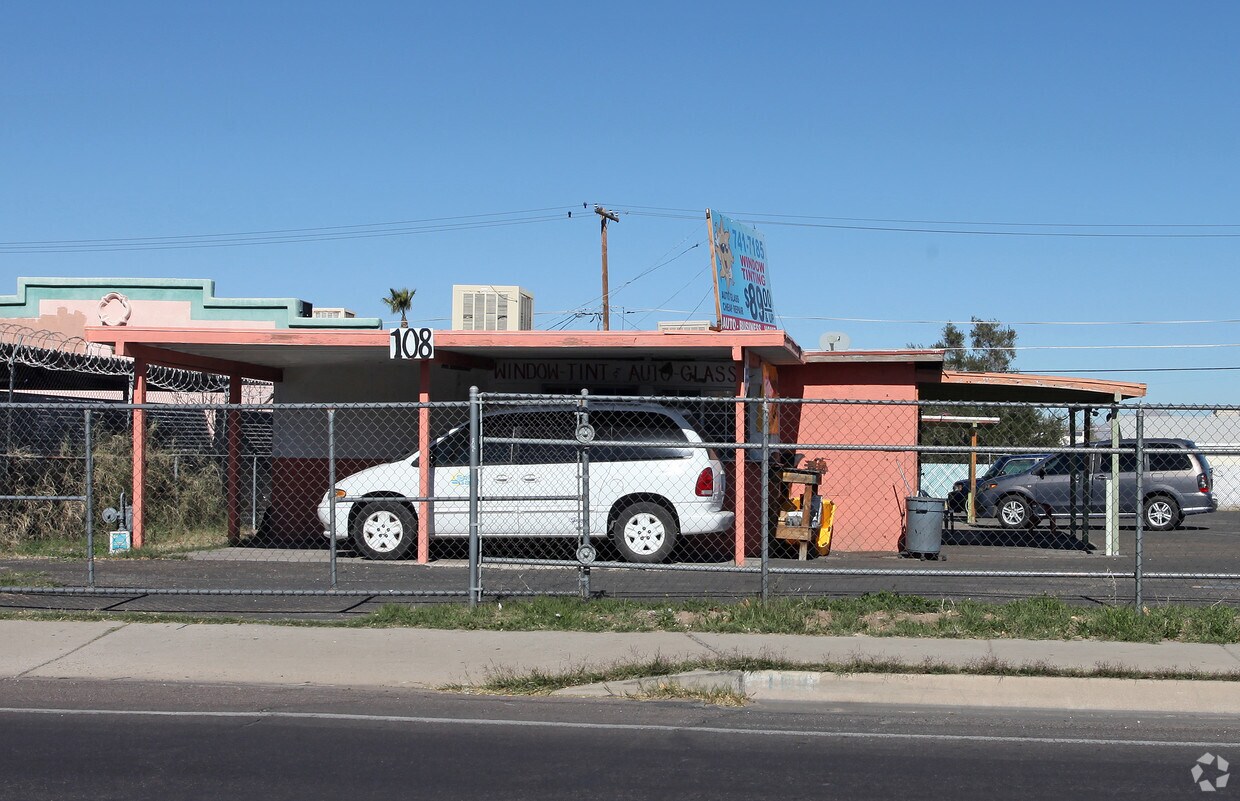 Building Photo - 108 W Irvington Rd