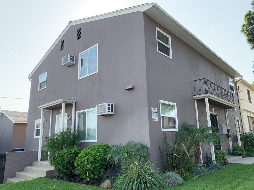 Foto principal - 731 S Glenoaks Blvd
