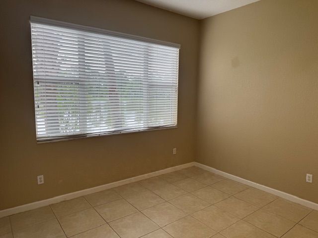 Foto del edificio - 329 SW Otter Run Pl