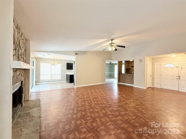 Building Photo - 6924 Long Needles Dr