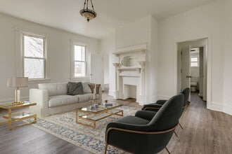 Building Photo - 440 Hays Ave