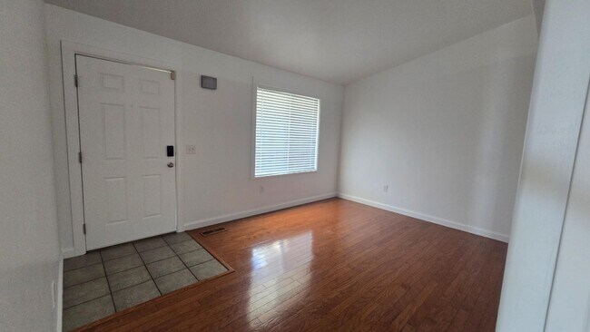 Building Photo - 6911 Hunter Dawn Way