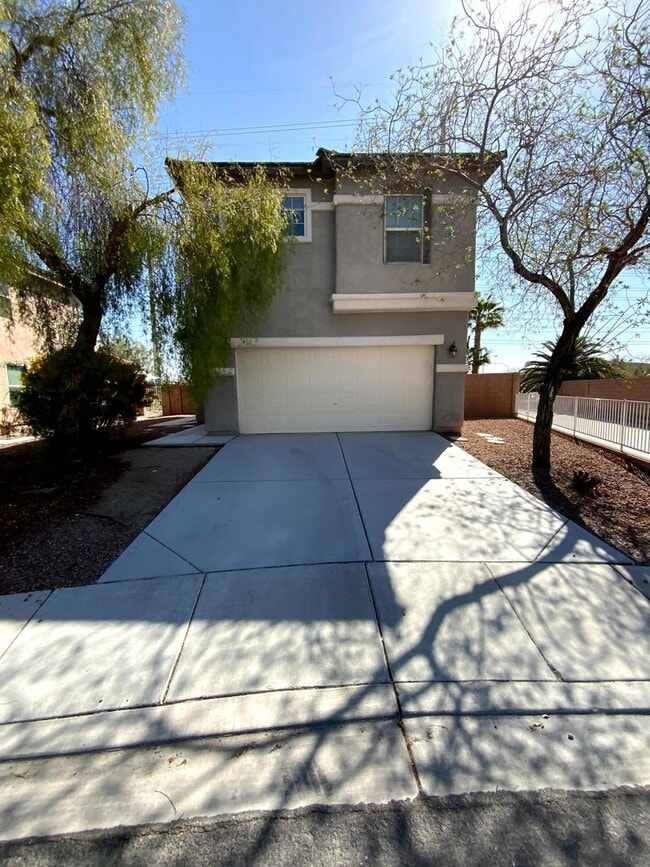 Building Photo - 8400 Wildheart Ranch St