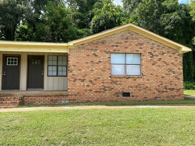 Building Photo - 101 Bayberry Dr