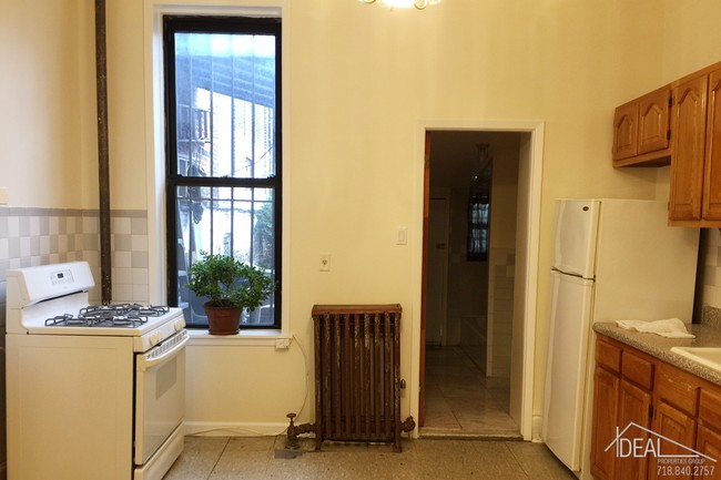 Building Photo - Junior One Bedroom in Park Slope
