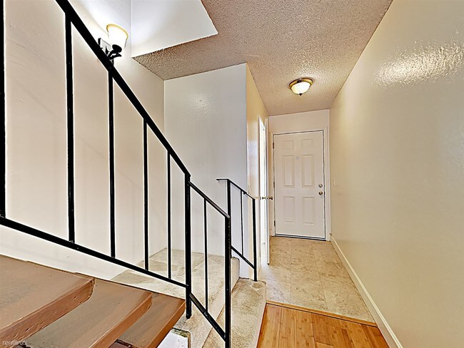 Building Photo - 2 br, 2 bath  - 840 Alice Ave Apt 2 Apt 2