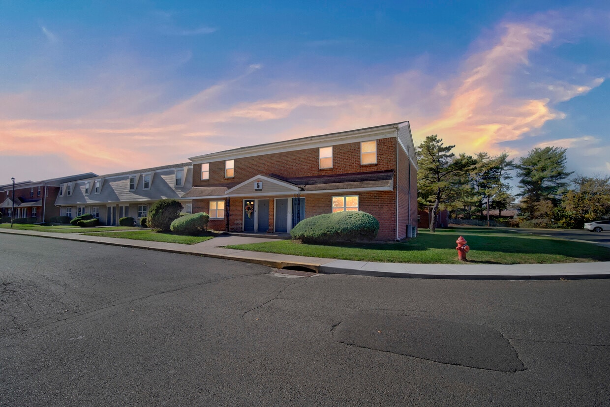 Sunset Heights Apartments Apartments in Burlington, NJ