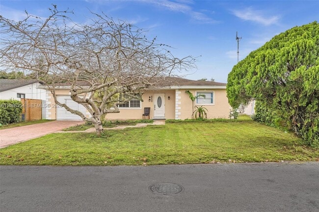 Foto del edificio - 6640 Evergreen Dr