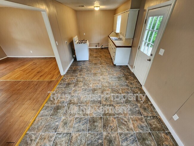 Foto del edificio - 507 W 19th