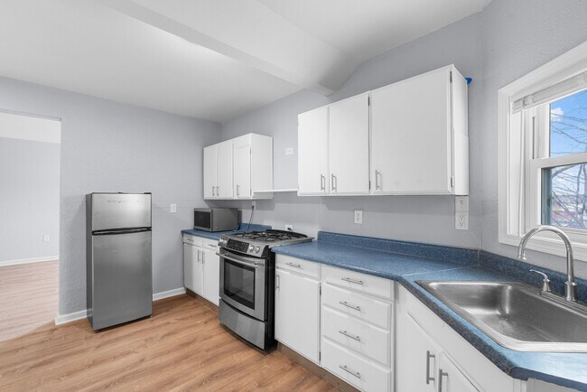 Foto del edificio - 404 N Superior St