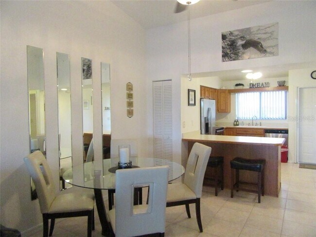 Foto del edificio - 26262 Nadir Rd