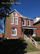 Building Photo - 196 W 8th Ave