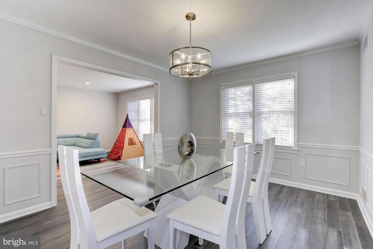 Foto principal - 9512 Kingsley Ave