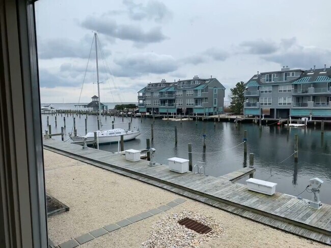 Foto del edificio - 19 Grand Bay Harbor Dr