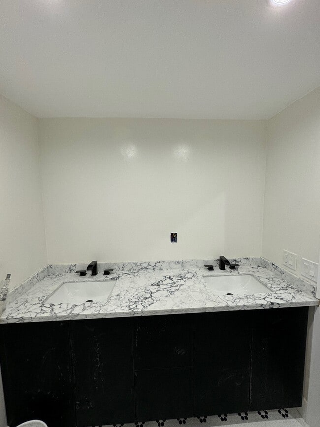 Photo - 6832 Loyola Dr House