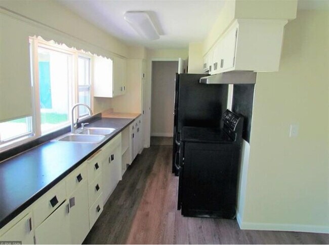 Foto del edificio - 306 4th Ave NE