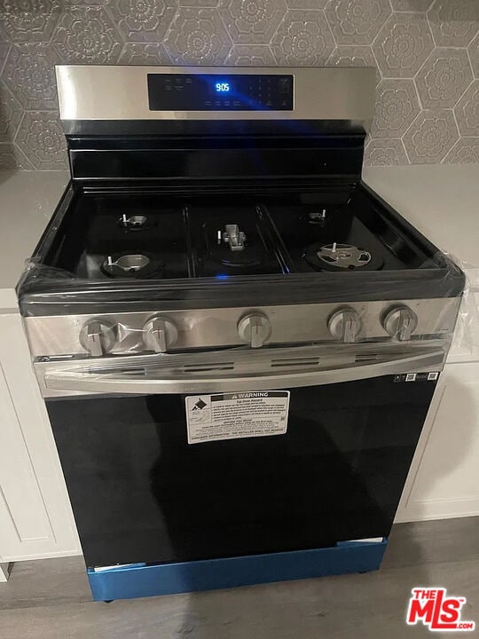 Foto del edificio - 9556 Lambert Cir