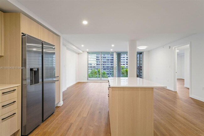 Foto del edificio - 1500 Bay Rd