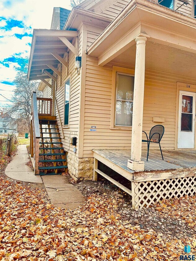 Foto principal - 714 S 1st Ave