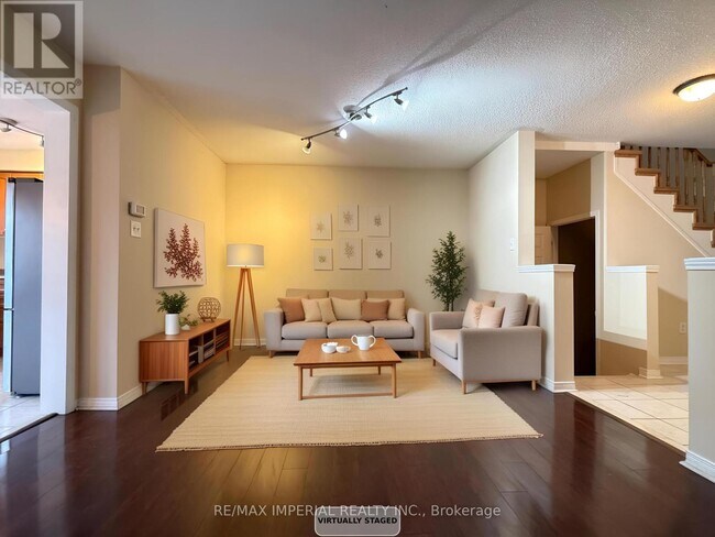 Photo du bâtiment - 5640 Stella Ln