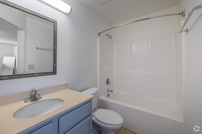 Baño del estudio - Stafford Commons