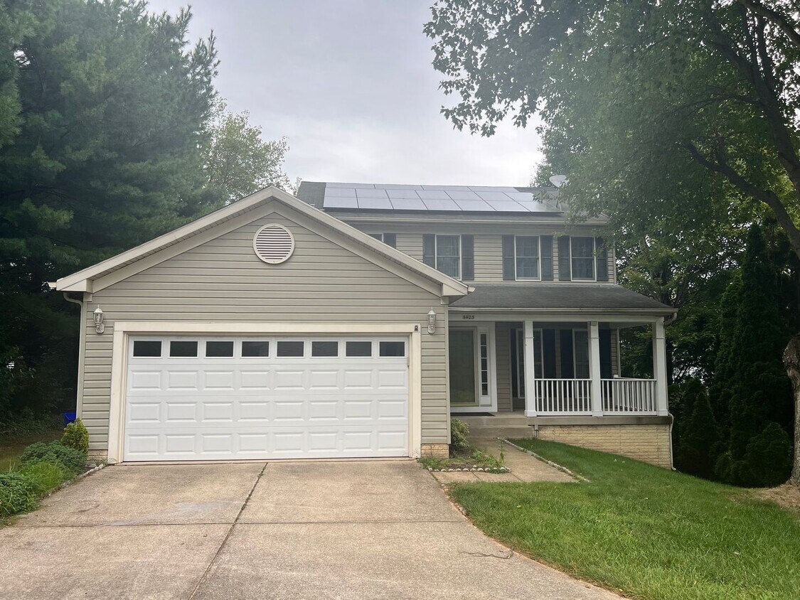 Primary Photo - Beautiful 4 BR/3.5 BA Single-Family Home i...